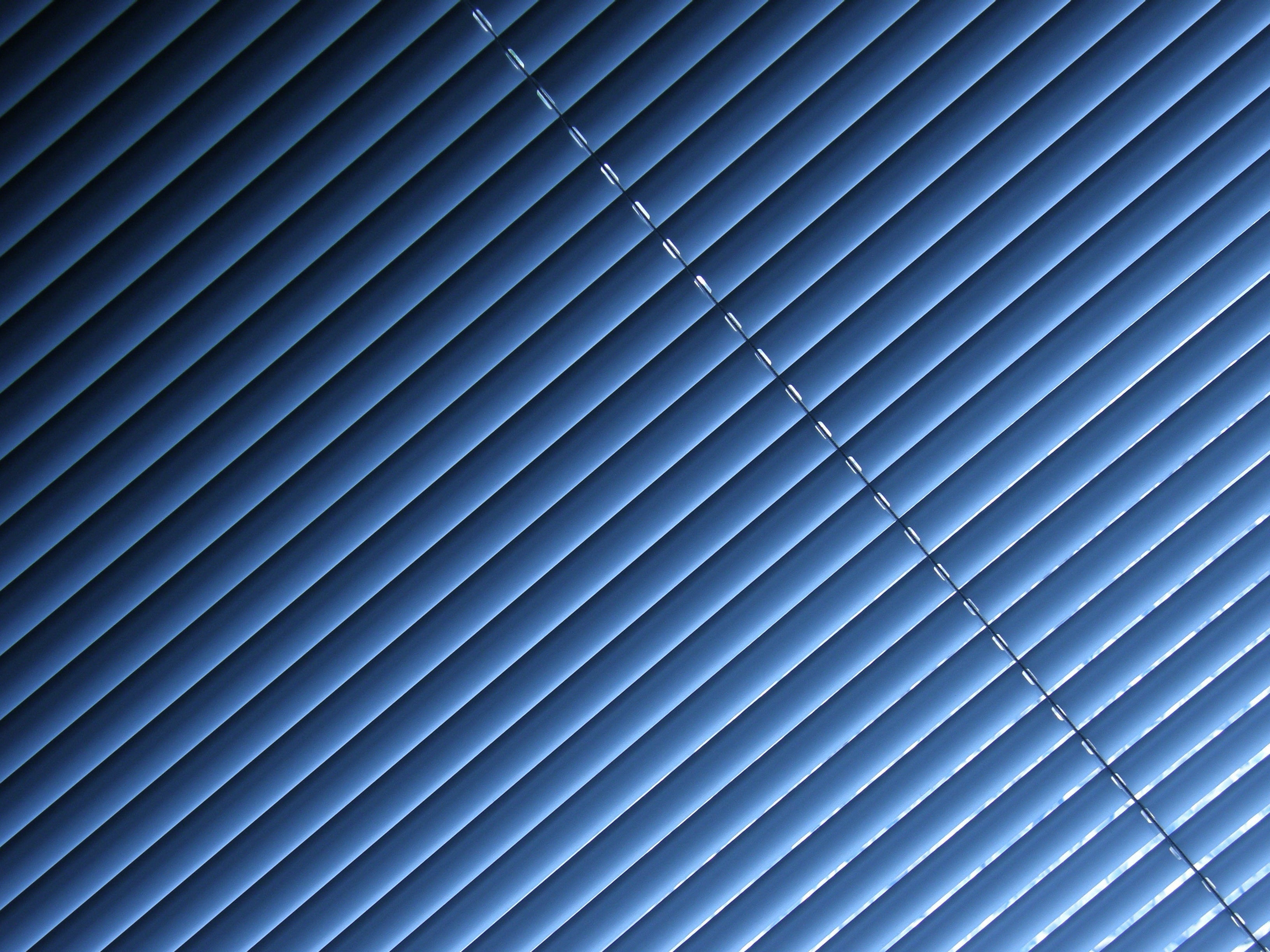 Lamellen of Luxaflex schoonmaken? Zo doe je het snel en grondig!